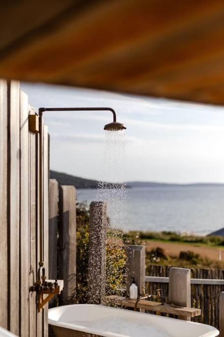 Bruny Boathouse Bed & Breakfast Alonnah Exterior photo