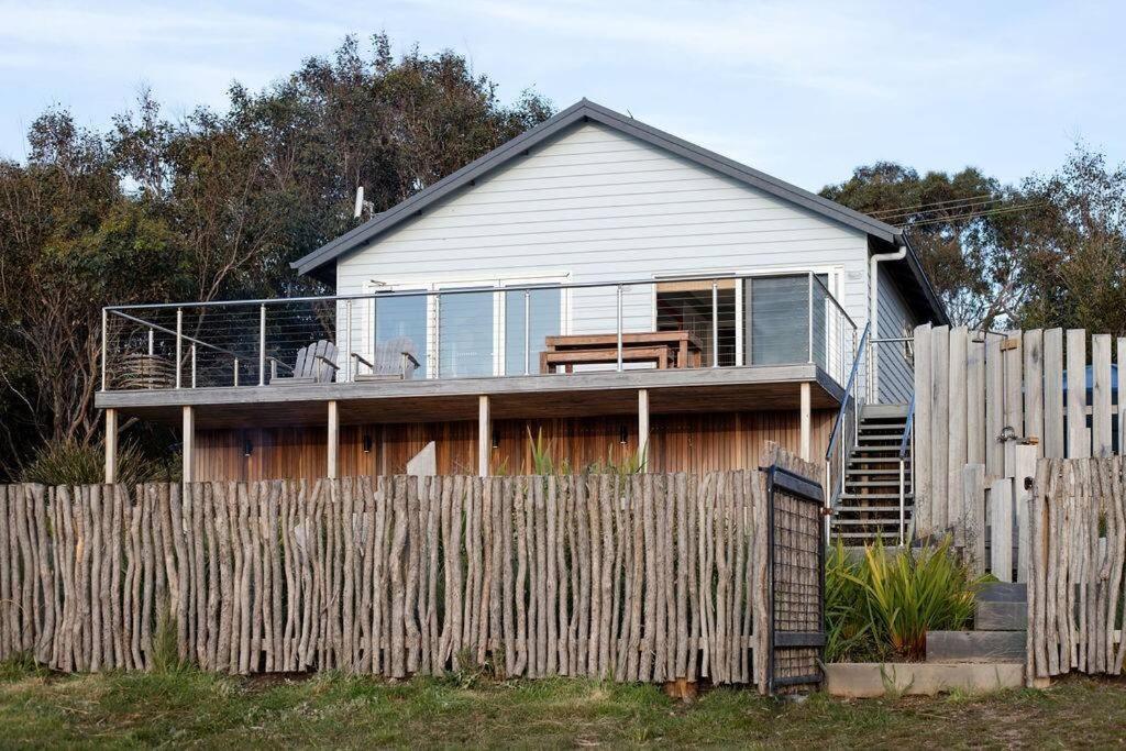 Bruny Boathouse Bed & Breakfast Alonnah Exterior photo